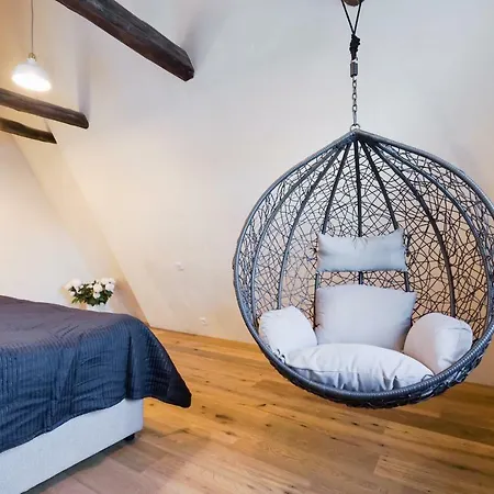 Niguliste 6 Old Town Penthouse Apartment *